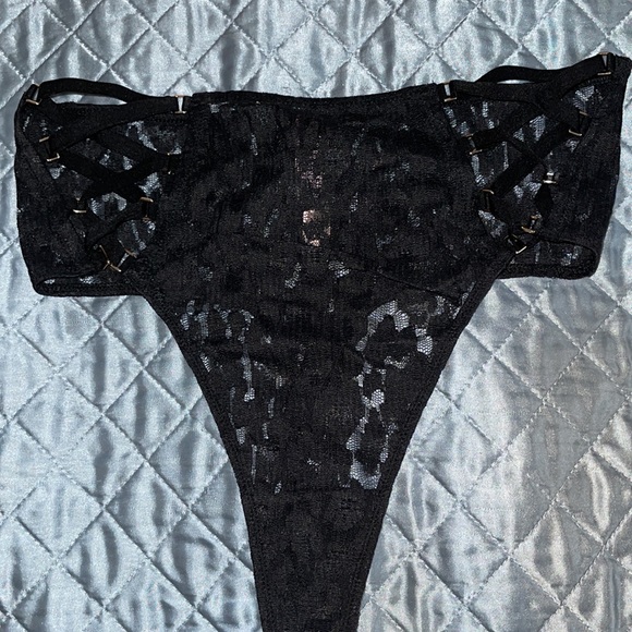 Victoria’s Secret very sexy high waist thong NWT - Picture 5 of 7